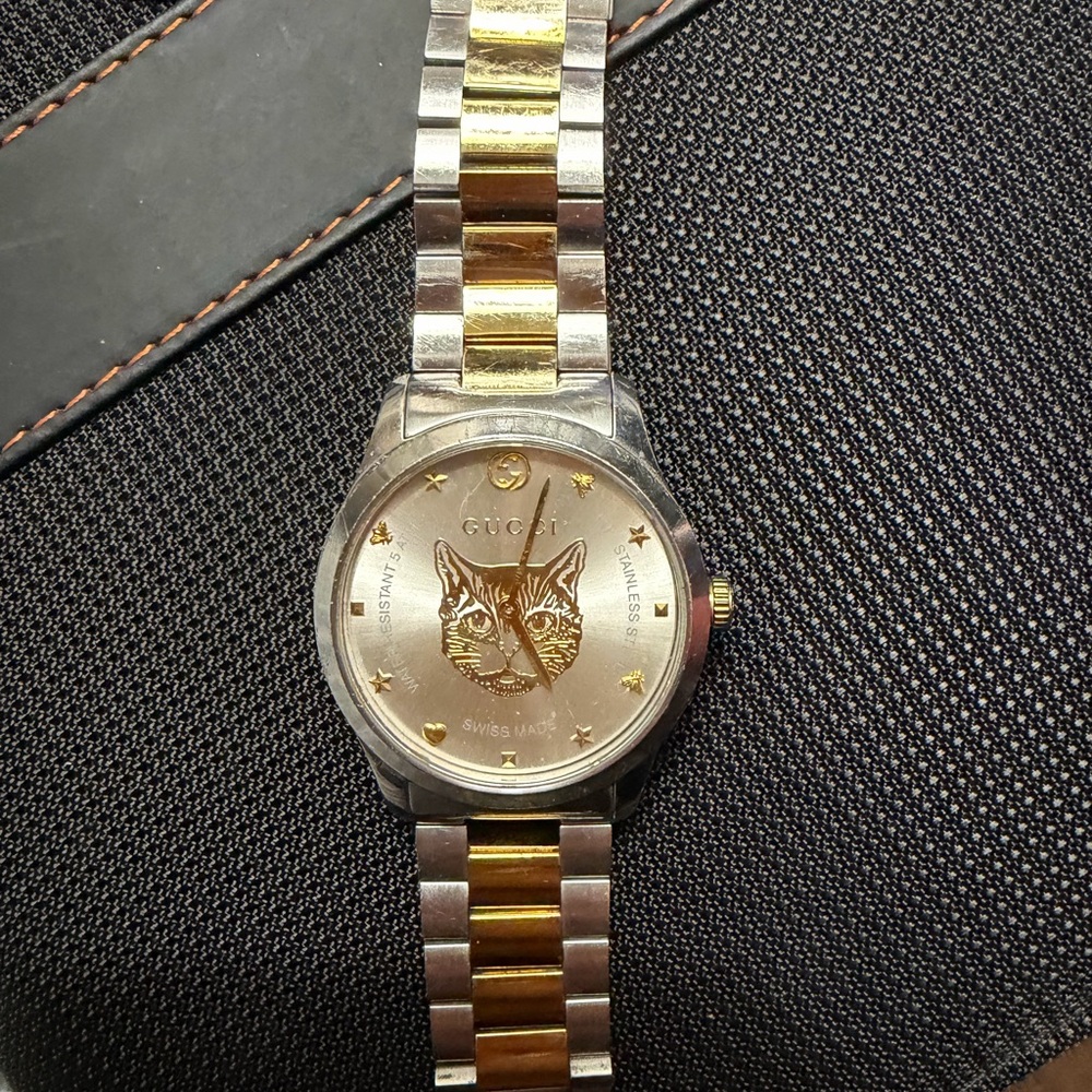 Gucci Unisex watch